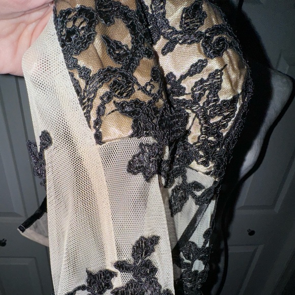 DEB mini dress. Size 5 NWT - Picture 8 of 13